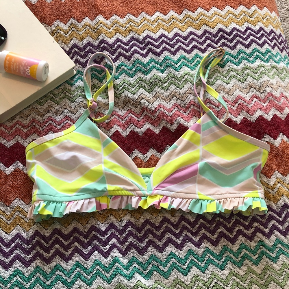 Zinke Geometric Bikini Top with Adjustable Straps